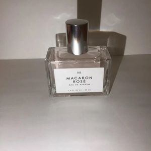 Urban outfitters macaron rose